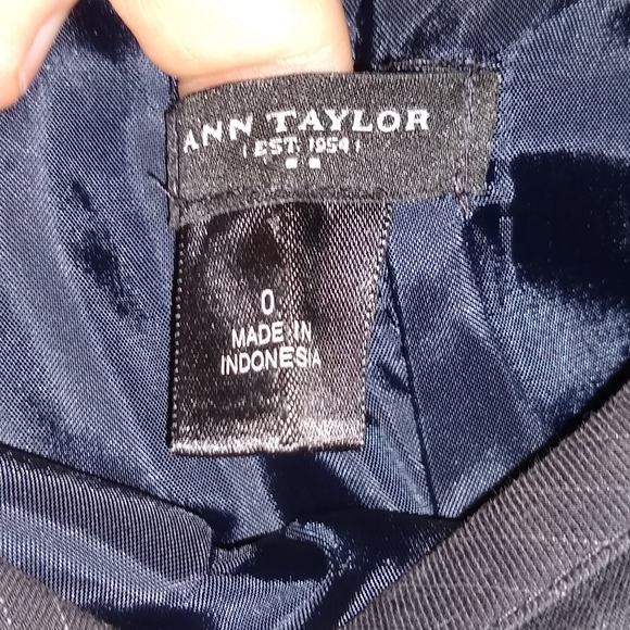 Ann Taylor skirt - Picture 3 of 4